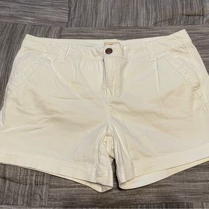 BKE white shorts, 31 waist, 5” midi short